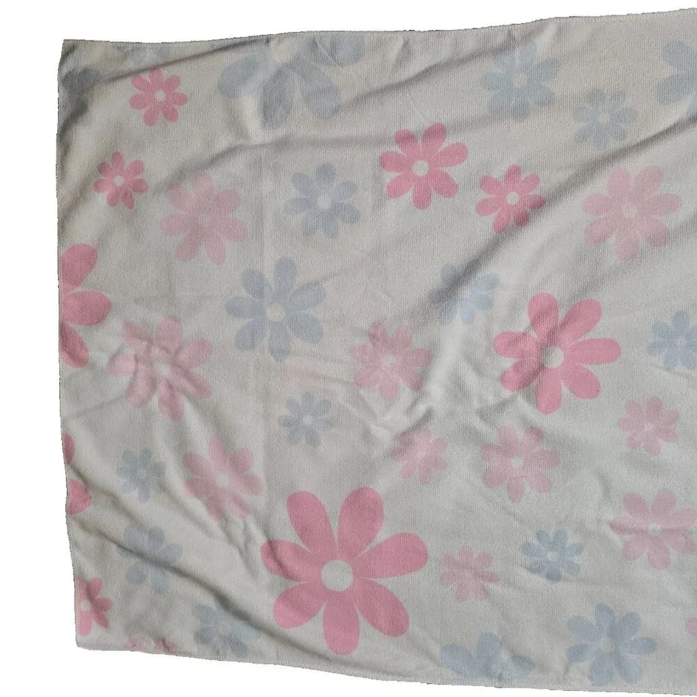 Pink Blue Daisy Microfiber Bath Towel Y2K Flower Power Bathroom 59x29 Kidcore